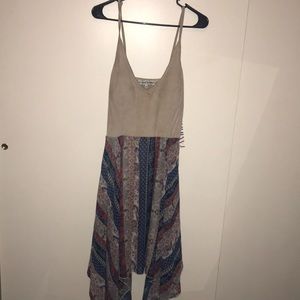 Low cut v-neck Midi dress.